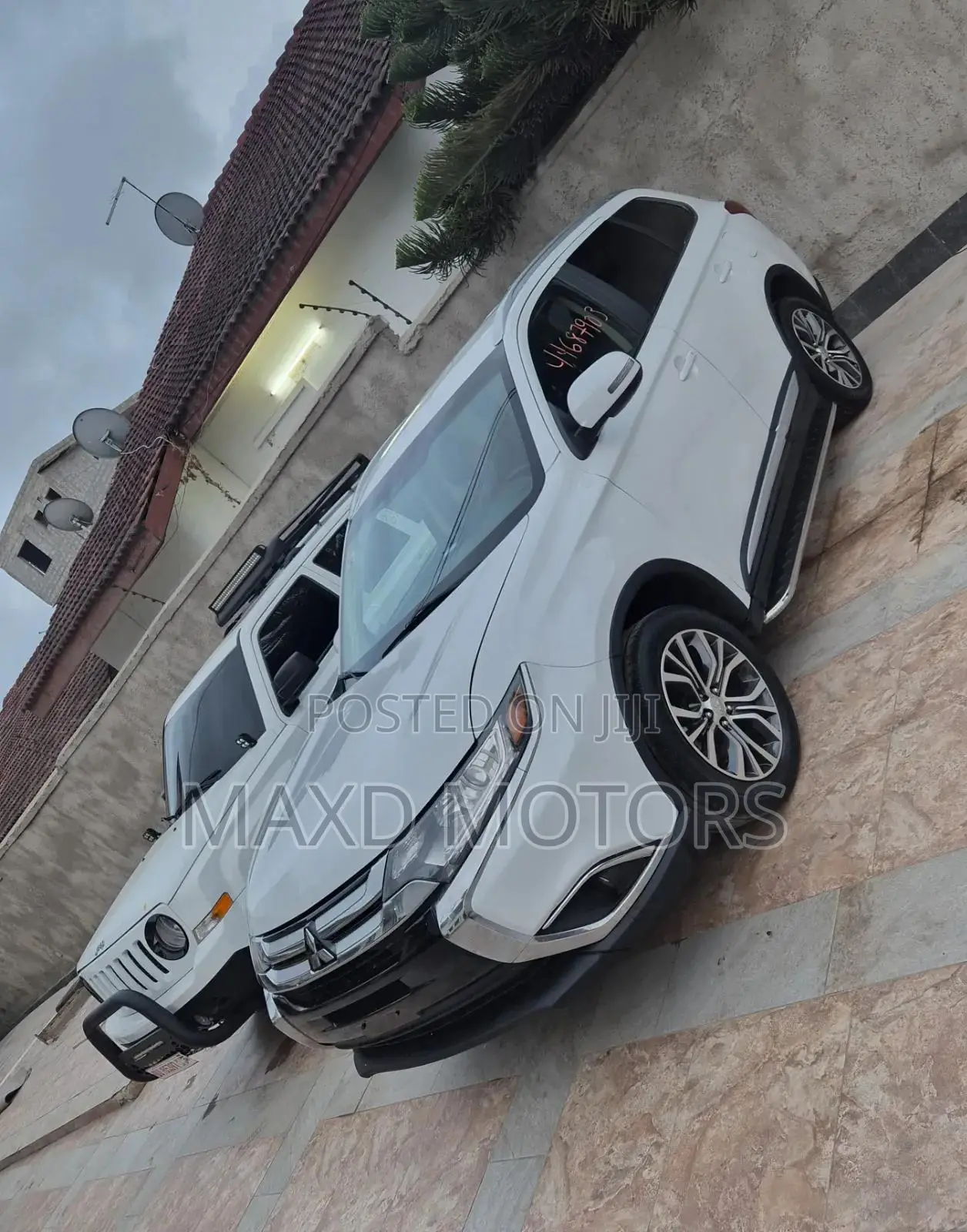 Mitsubishi Outlander 2018 White