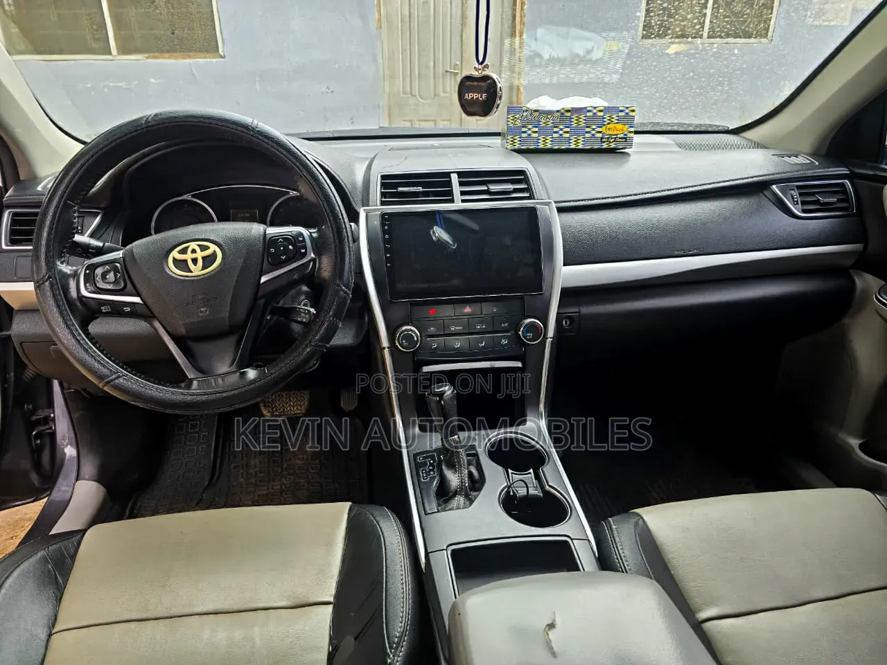 Toyota Camry 2017 Silver