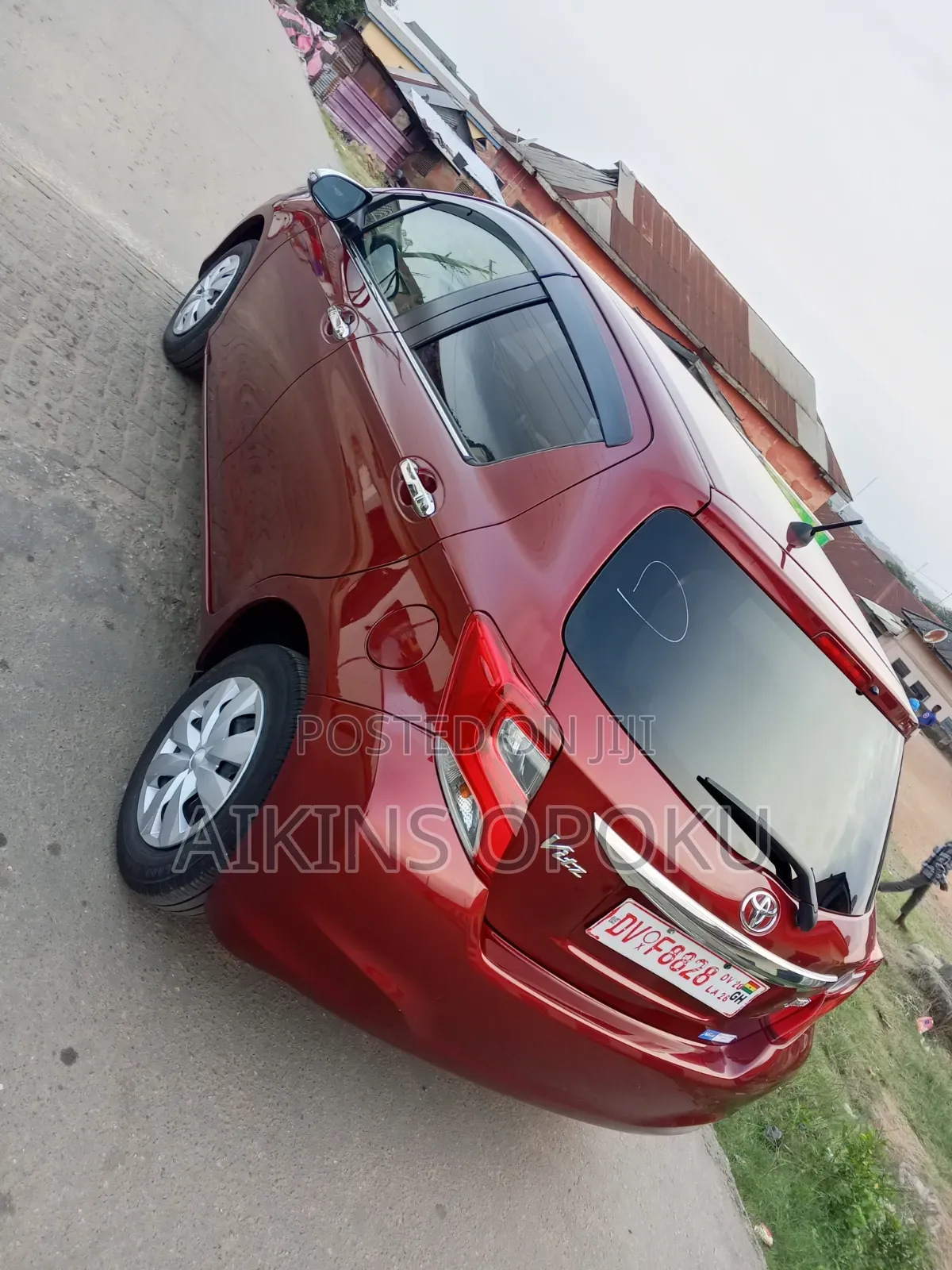 Toyota Vitz 1.0 FWD 3dr 2015 Maroon