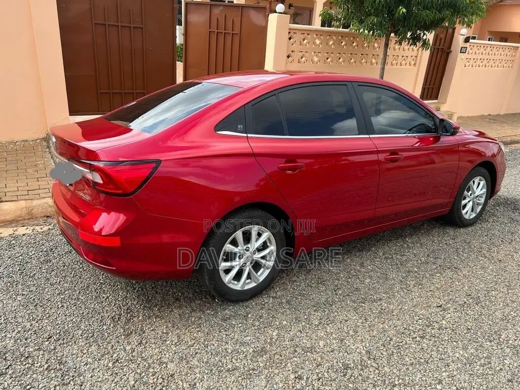 MG MG5 2021 Red
