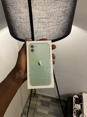 New Apple iPhone 11 64 GB Green