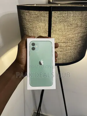 New Apple iPhone 11 64 GB Green