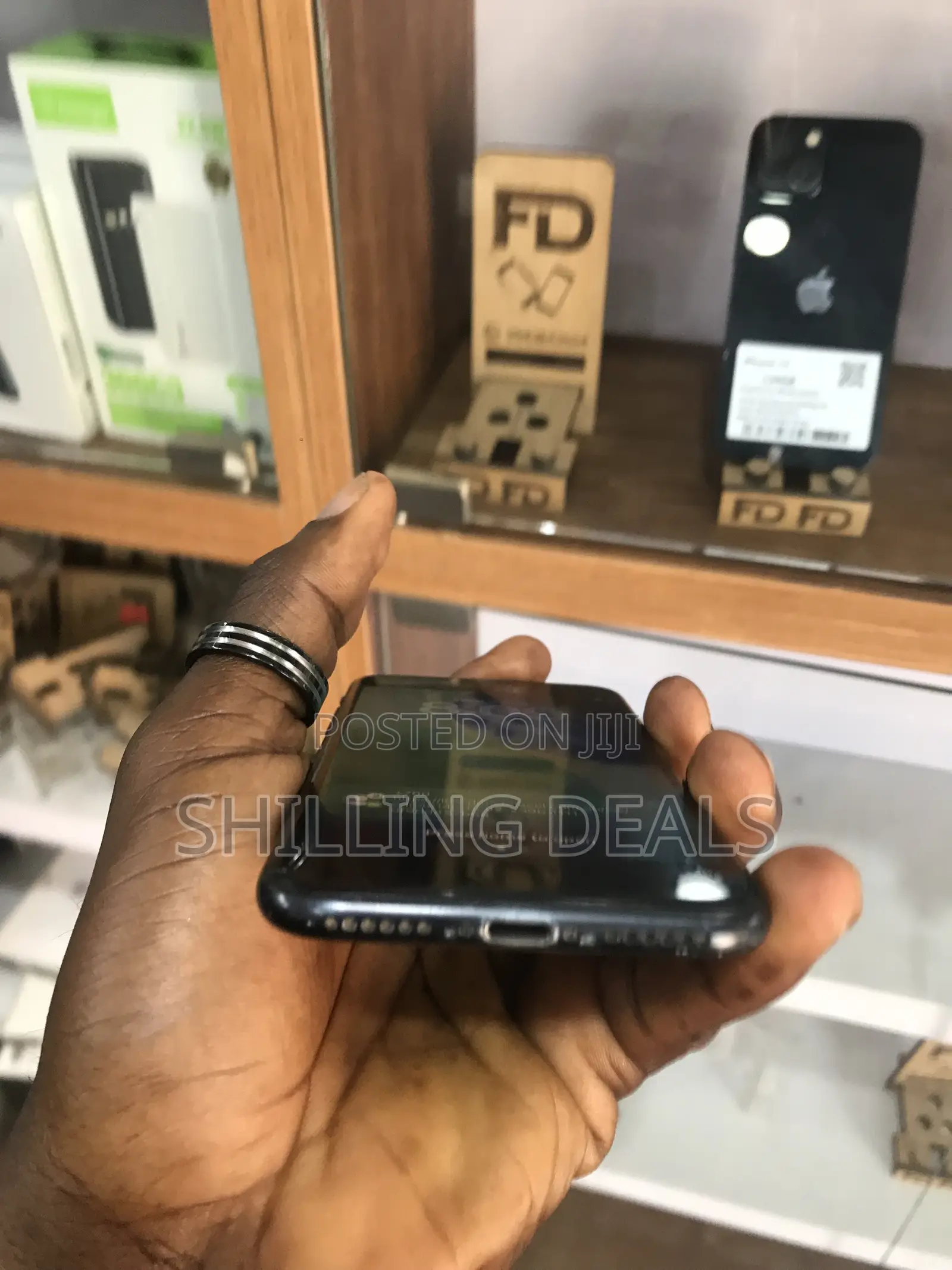 Apple iPhone SE (2022) 64 GB Black