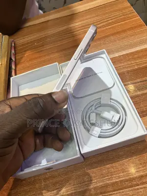New Apple iPhone 13 128 GB White