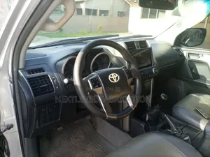 Toyota Land Cruiser Prado 2013 Silver