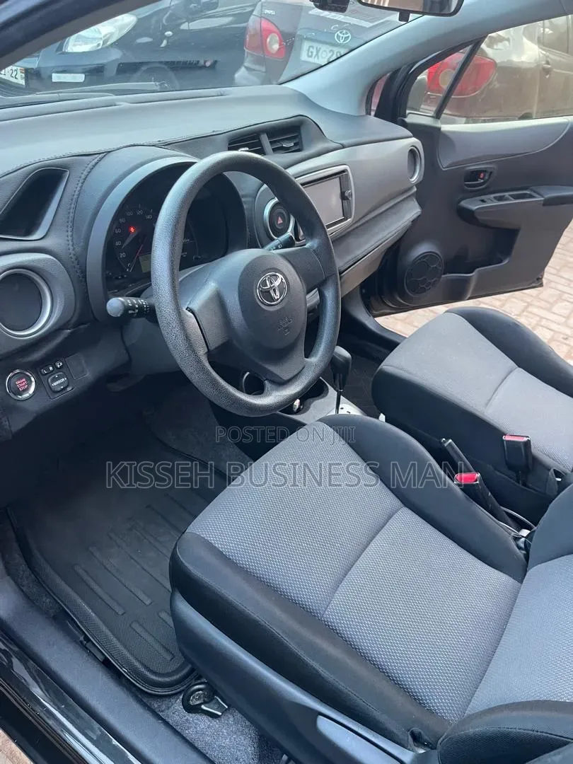 Toyota Vitz 2013 Black