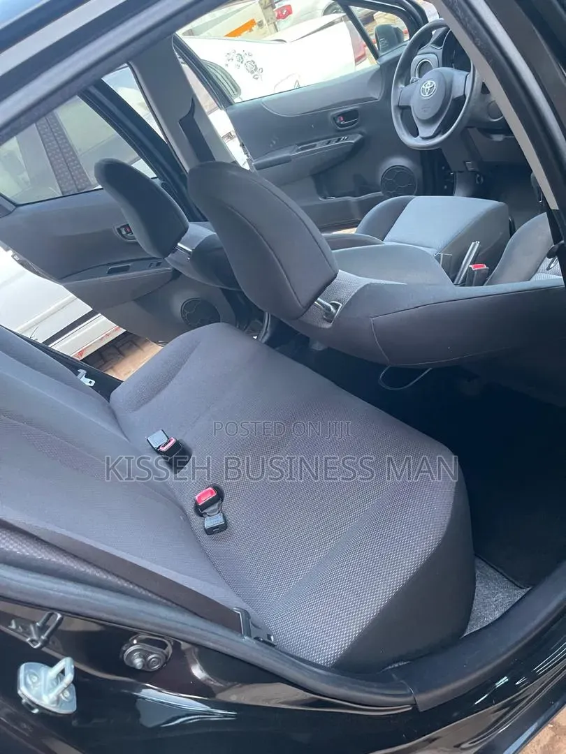 Toyota Vitz 2013 Black