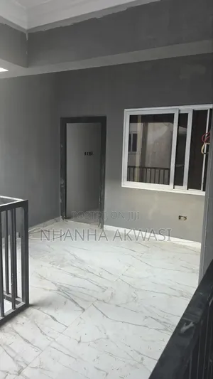 3bdrm Apartment in Lashibi Mf, Sakumono for rent