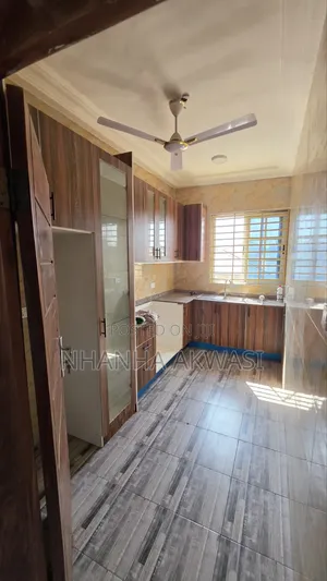 2bdrm Apartment in Klagon Junction, Sakumono for rent