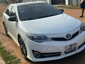 Toyota Camry 2014 White