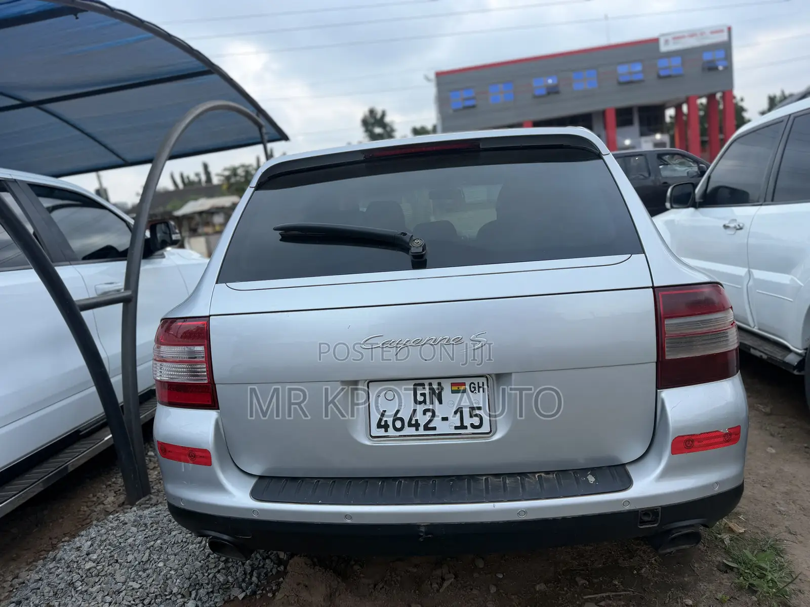 Porsche Cayenne 2011 Gray