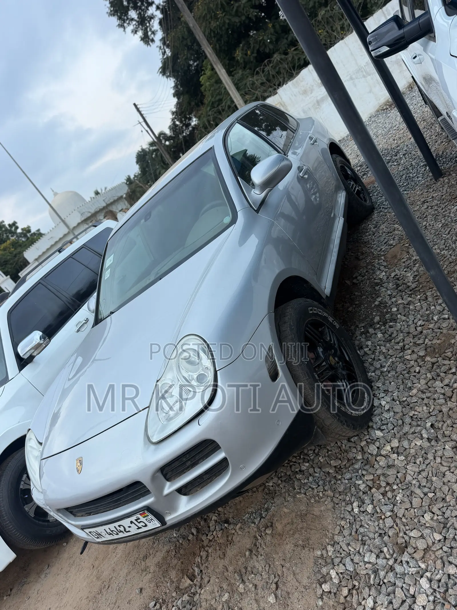 Porsche Cayenne 2011 Gray