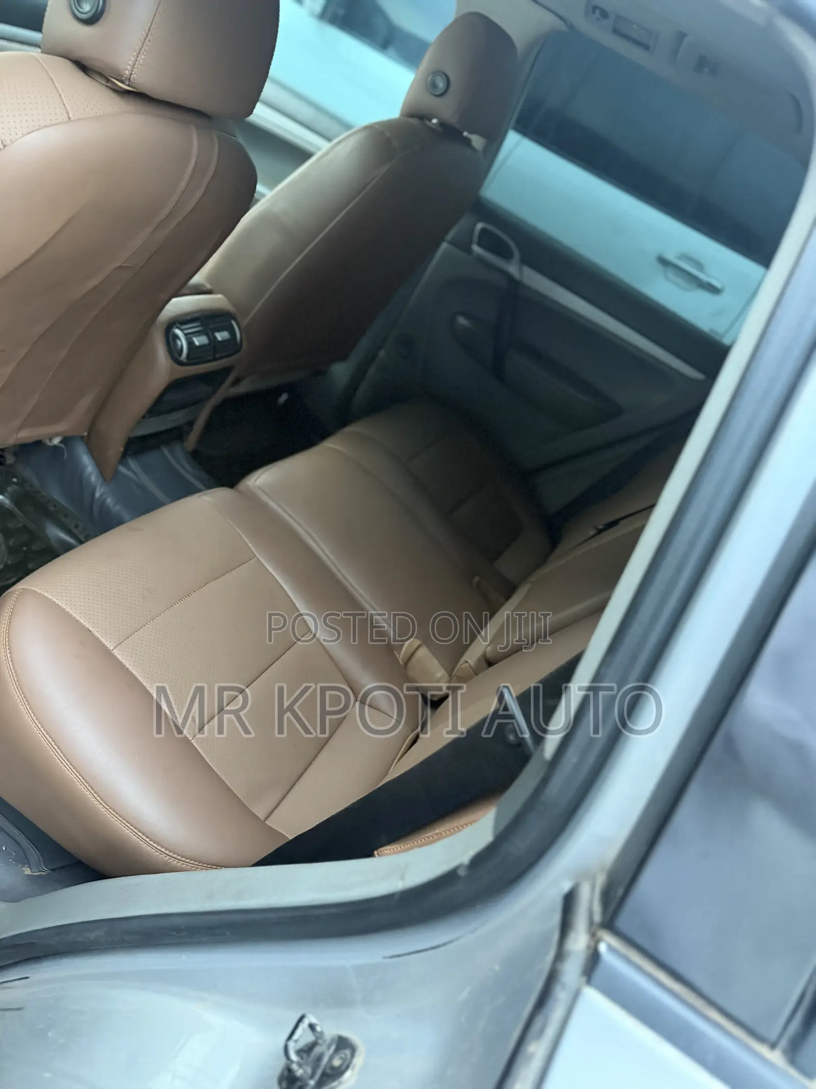 Porsche Cayenne 2011 Gray