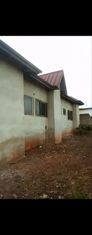 5bdrm Apartment in Agape for sale