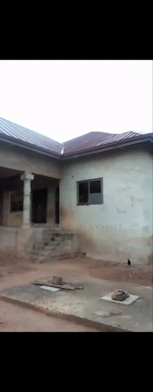 5bdrm Apartment in Agape for sale