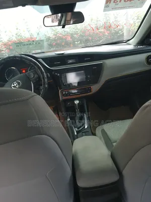 Toyota Corolla LE 4dr Sedan (1.8L 4cyl CVT) 2017 Black