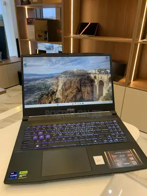 Laptop MSI Katana 15 16GB Intel Core i7 SSD 1T