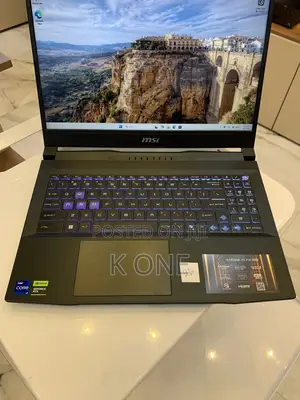 Laptop MSI Katana 15 16GB Intel Core i7 SSD 1T