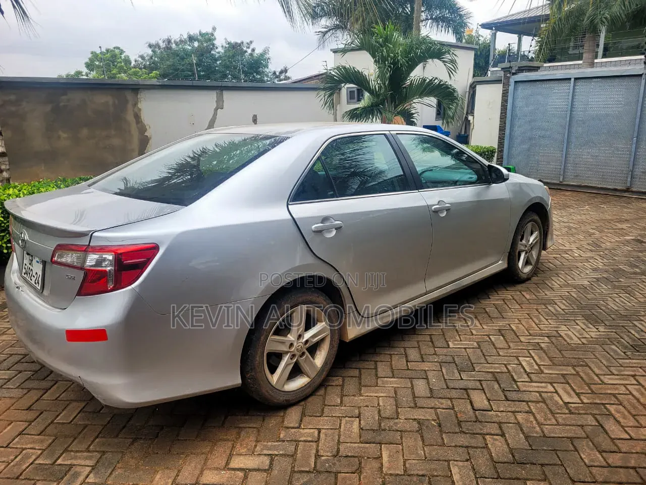 Toyota Camry 2013 Silver