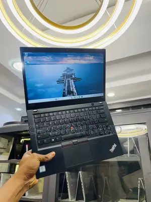 Laptop Lenovo ThinkPad T490s 8GB Intel Core i7 SSD 512GB