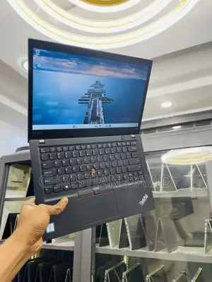 Laptop Lenovo ThinkPad T490s 8GB Intel Core i7 SSD 512GB
