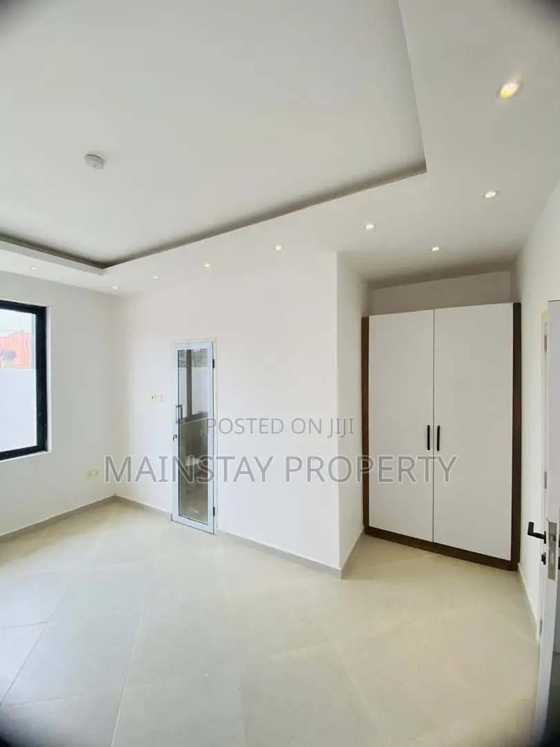 4bdrm Duplex in Mainstay Estates, Spintex for sale