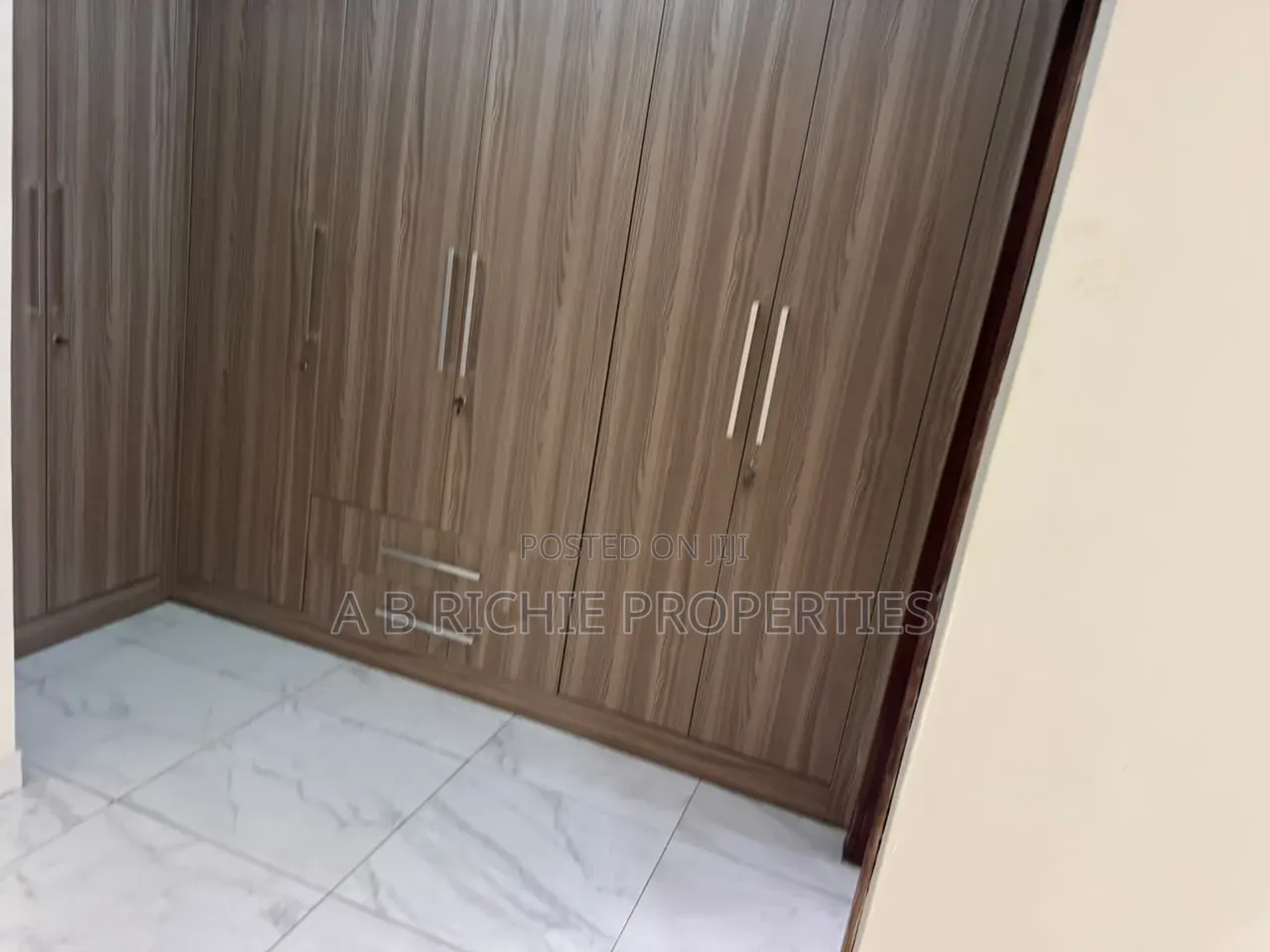 4bdrm House in Ab Richie Properties, US Embassy Area for rent