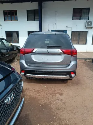 Mitsubishi Outlander 2017 Gray