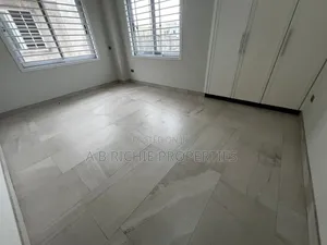 4bdrm Penthouse in Ab Richie Properties, Coffee Shop Area for sale