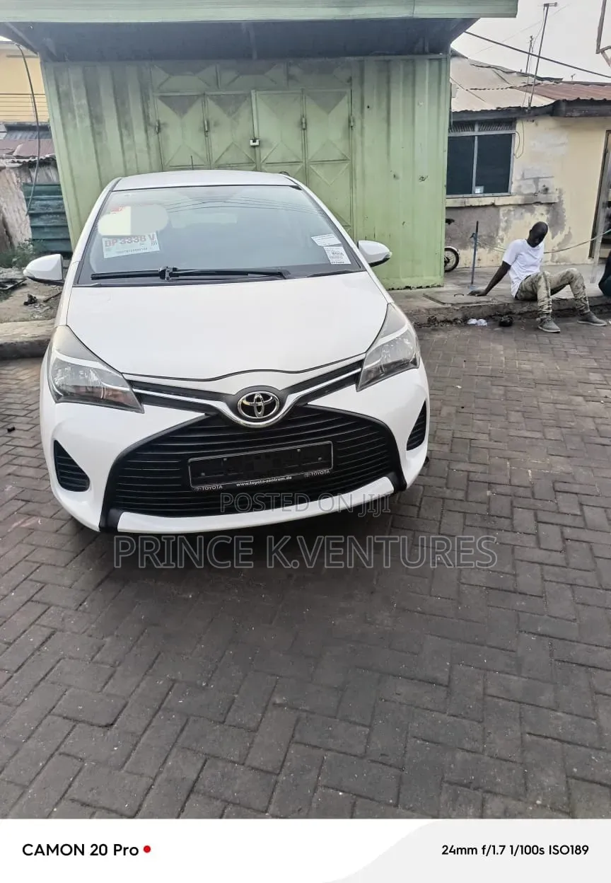 Toyota Yaris SE Hatchback 5dr 2016 White