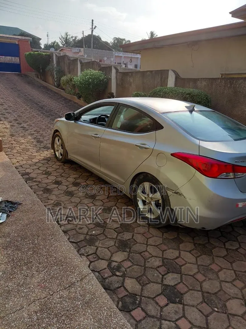 Hyundai Elantra 2015 Gray