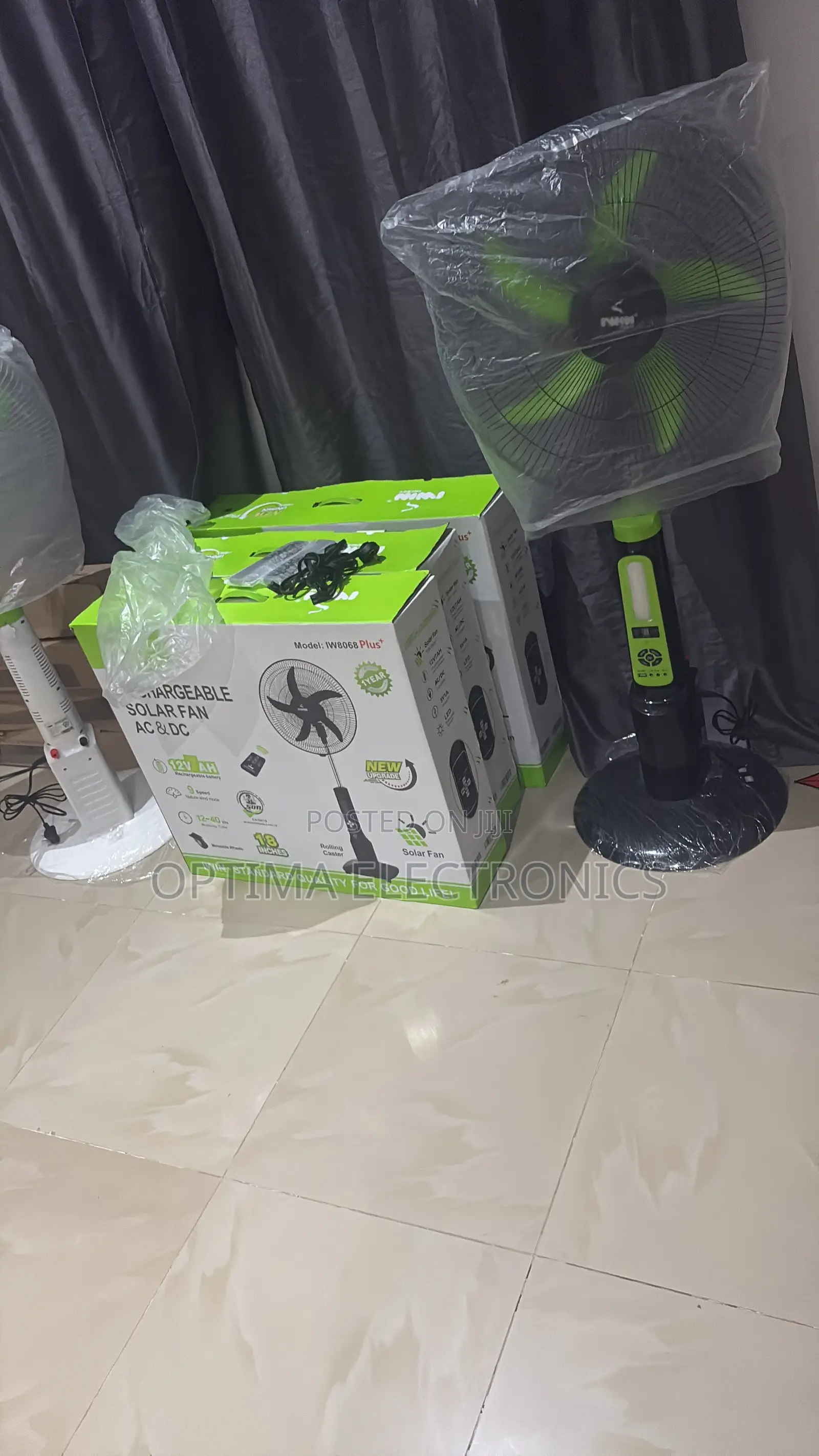 The Iwin Energy Rechargeable Standing Fan