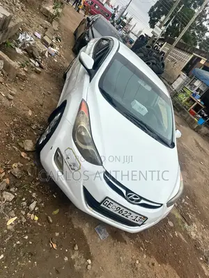 Hyundai Elantra 2013 White