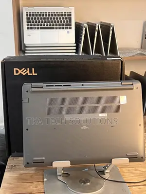New Laptop Dell Latitude 3520 16GB Intel Core i7 SSD 512GB