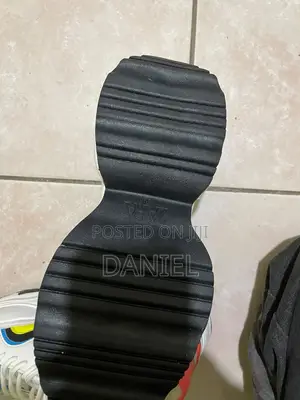Zara Sneaker