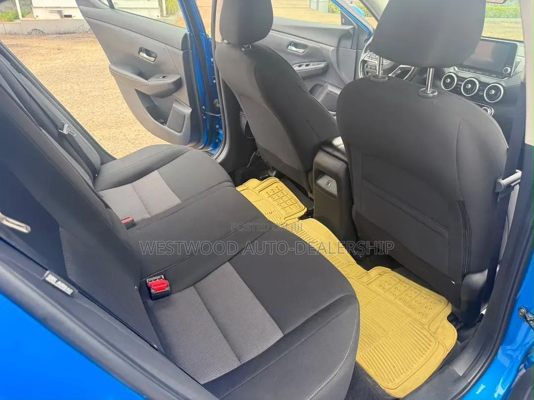 Nissan Sentra SV 2022 Blue