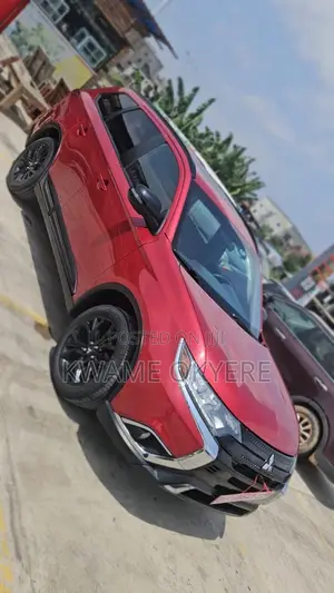 Mitsubishi Outlander LE FWD 2019 Red