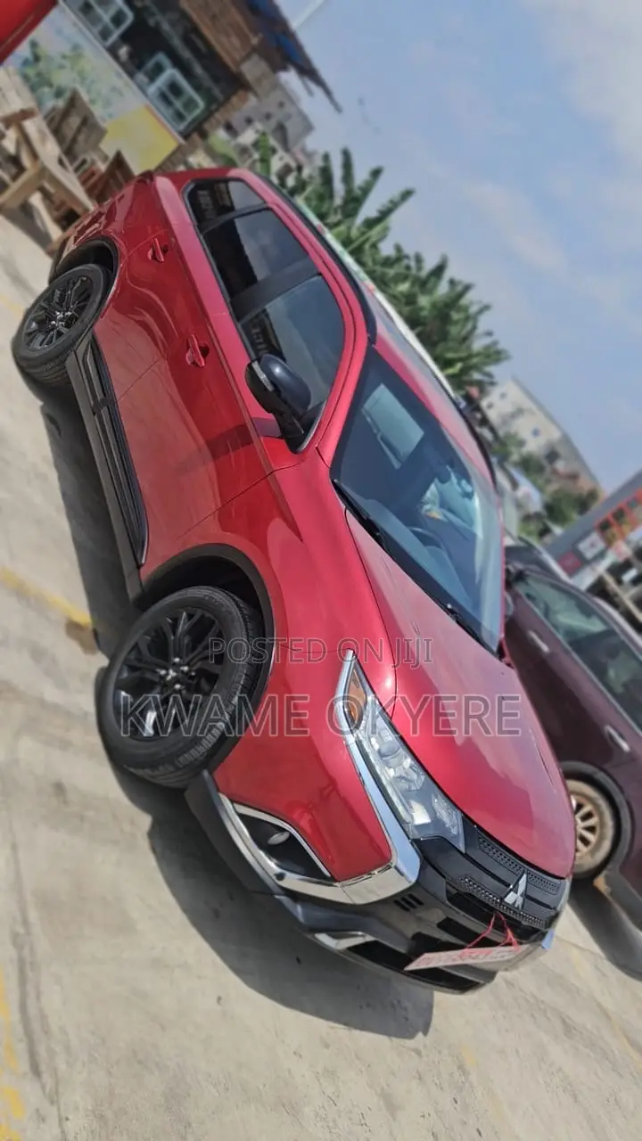 Mitsubishi Outlander LE FWD 2019 Red