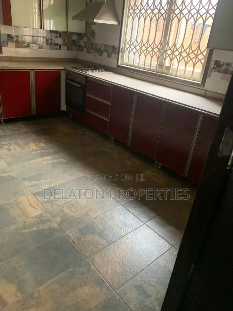 4bdrm House in Airport Residential Area for rent