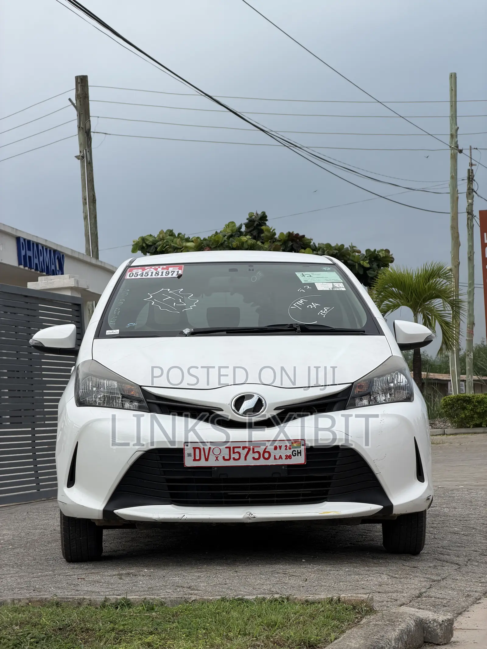 Toyota Vitz 1.3 FWD 3dr 2014 White