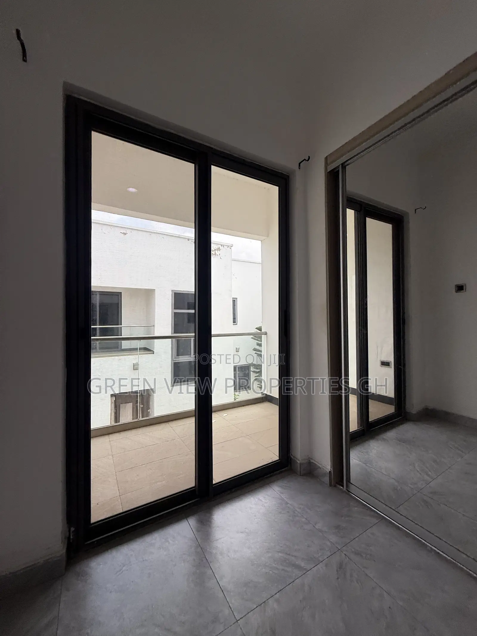 4bdrm Townhouse / Terrace in East Legon for rent