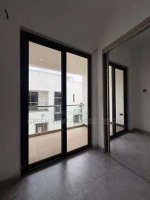 4bdrm Townhouse / Terrace in East Legon for rent