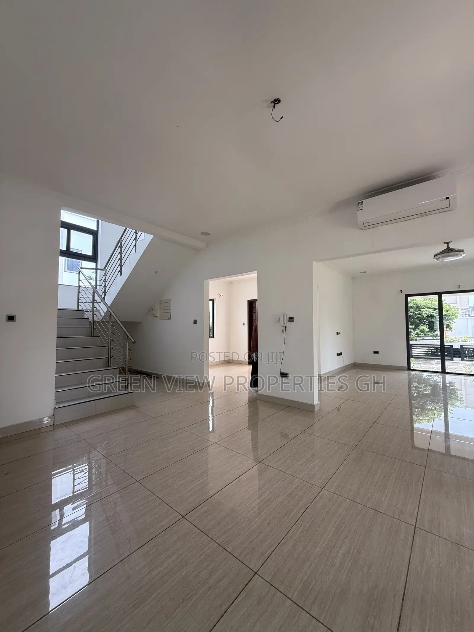 4bdrm Townhouse / Terrace in East Legon for rent