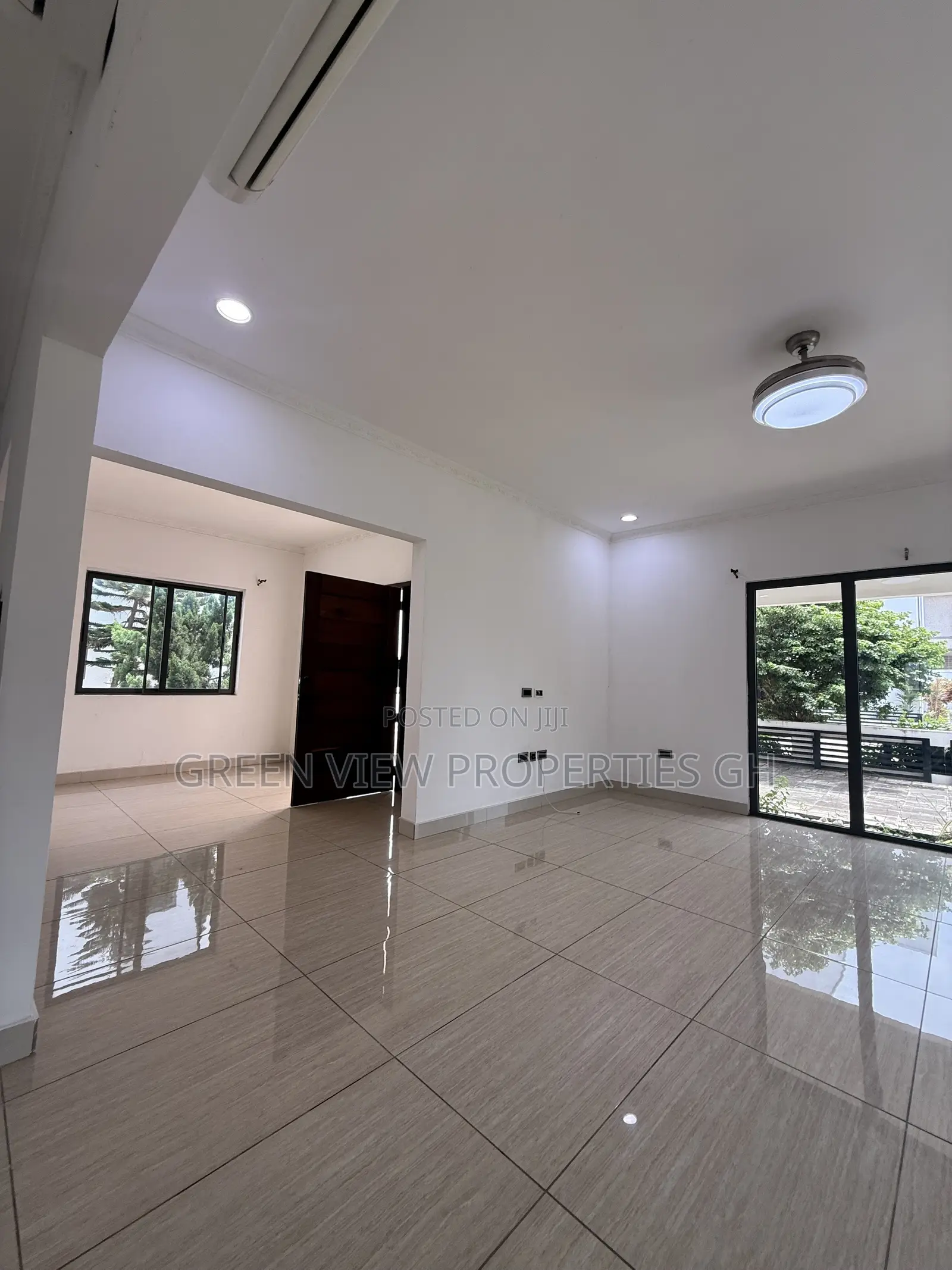 4bdrm Townhouse / Terrace in East Legon for rent