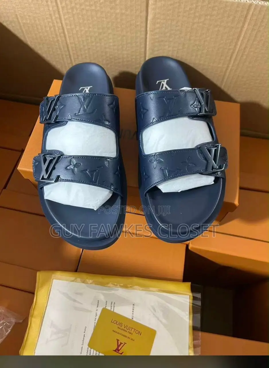 Louis Vuitton Slippers