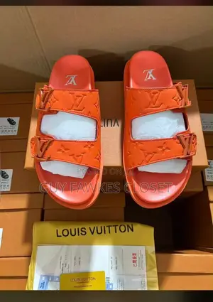 Louis Vuitton Slippers