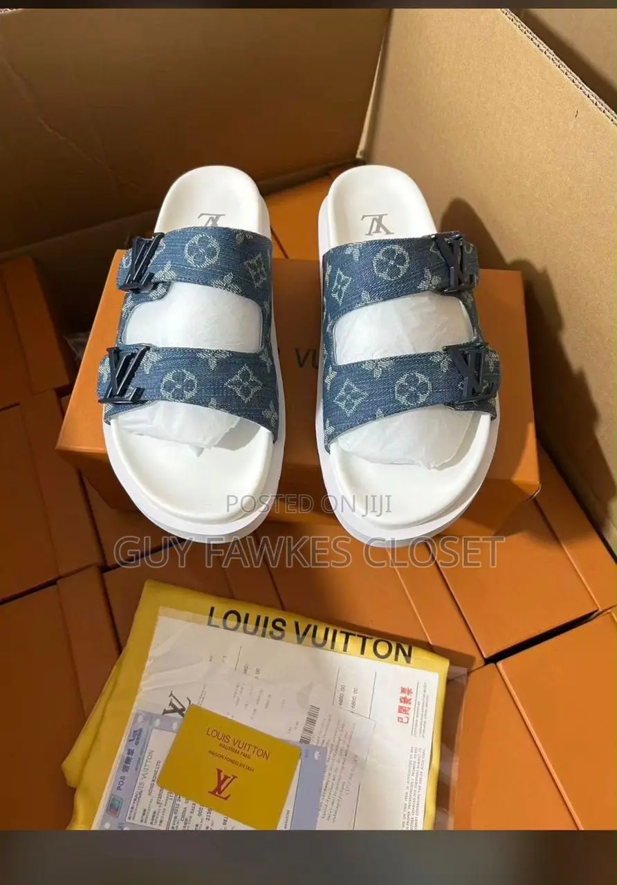 Louis Vuitton Slippers