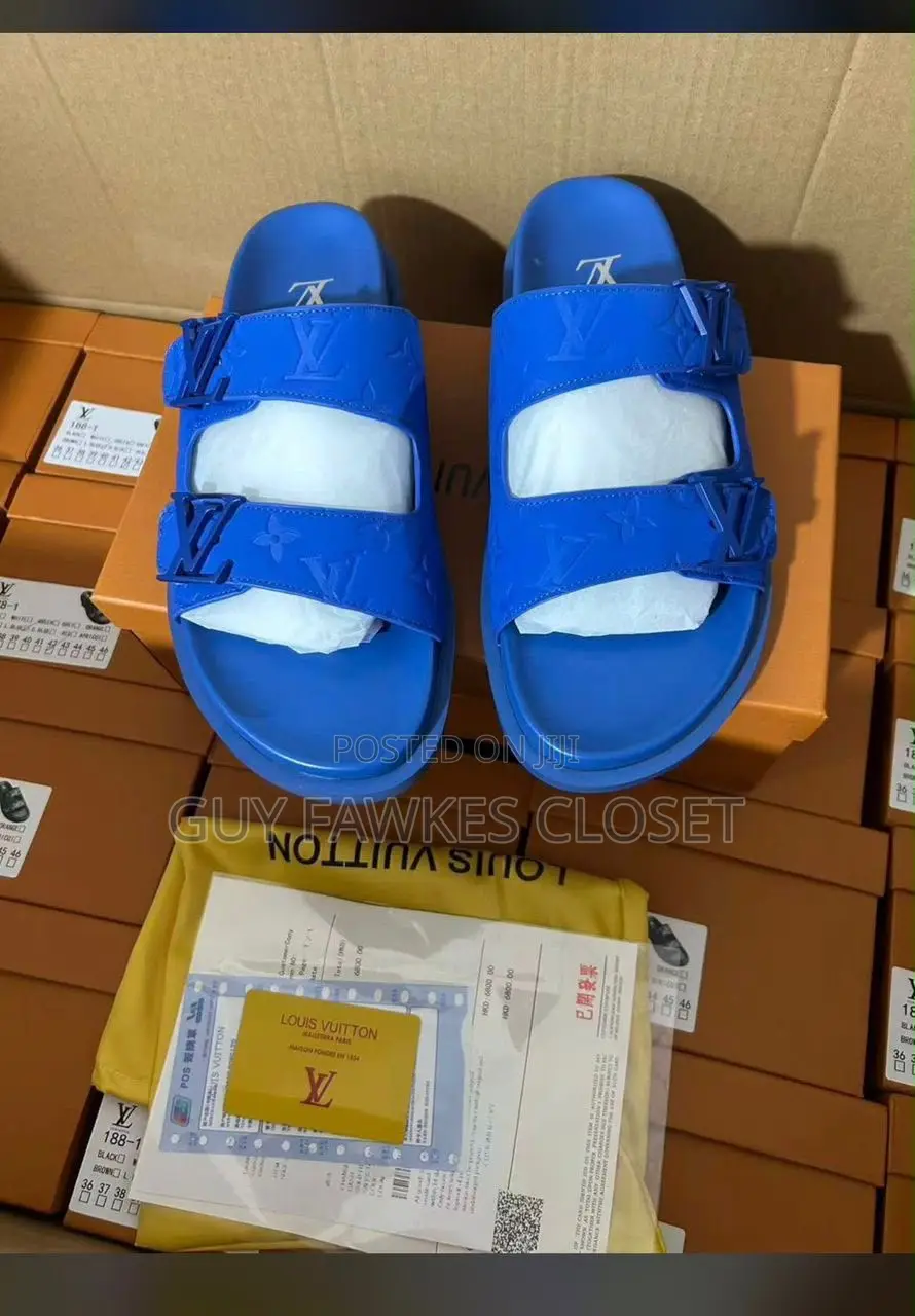 Louis Vuitton Slippers