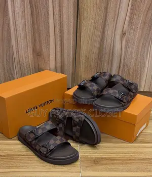 Louis Vuitton Slippers