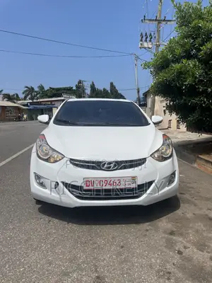 Hyundai Elantra Limited Sedan FWD (1.8L 4cyl 6A) 2013 White